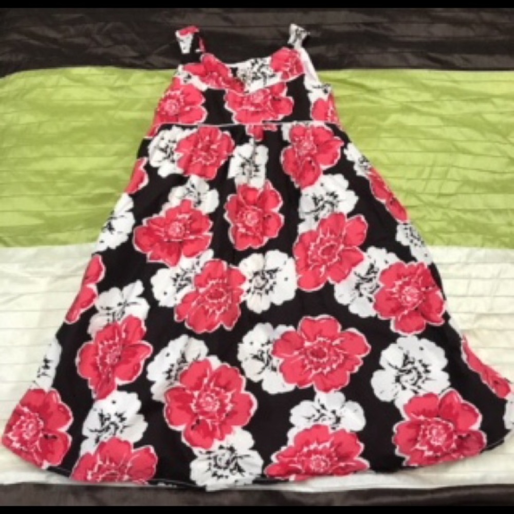 Little Girls Floral Sleeveless Maxi Dress (Size 8)